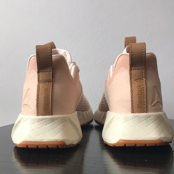 Pink Reeboks - Picture 8 of 8